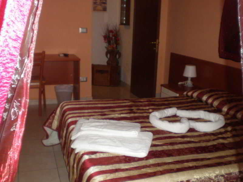 Folia B&B Rzym Zewnętrze zdjęcie